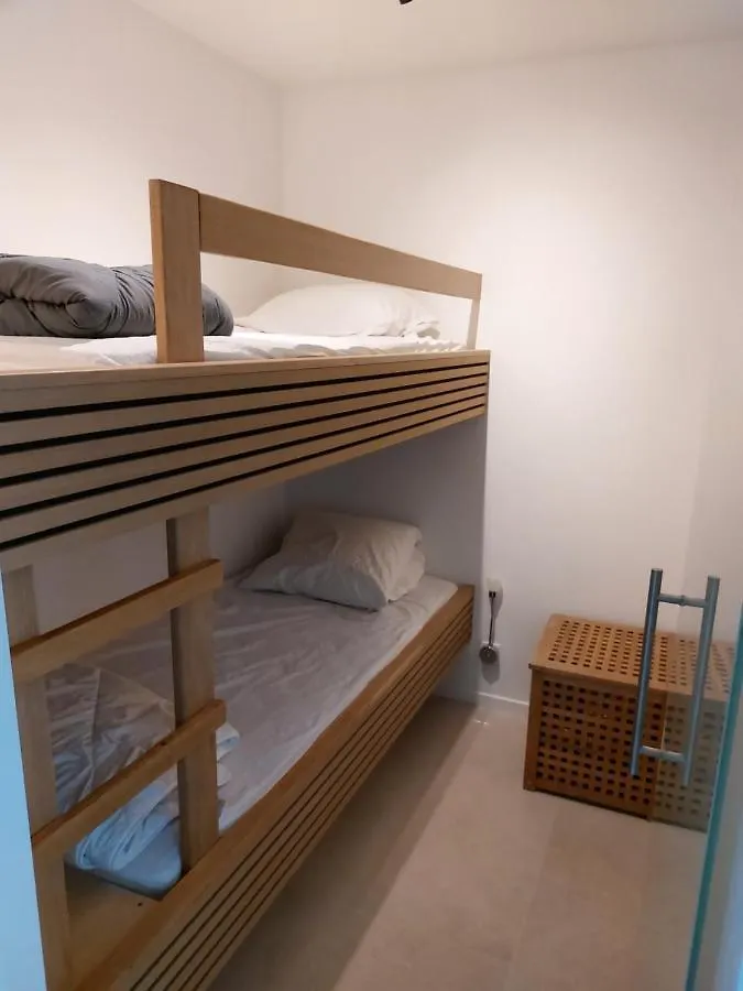 Apartment Charmant Appartement Met Frontaal Zeezicht Middelkerke